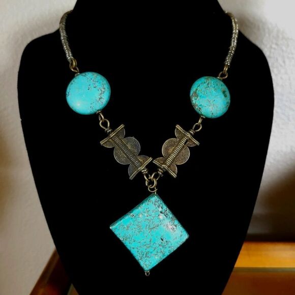 Tourquoise and Brass Boho Necklace. Tribal Necklace. - Picture 1 of 8